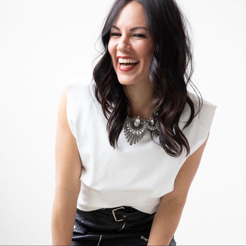 Meet your Posher, Tina